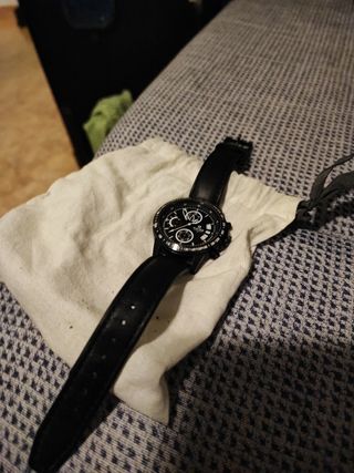 Reloj Racer negro.