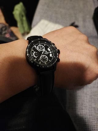 Reloj Racer negro.