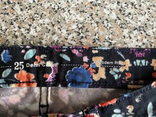 Levi’s Jeans W25 L 32 Demi curve Skinny