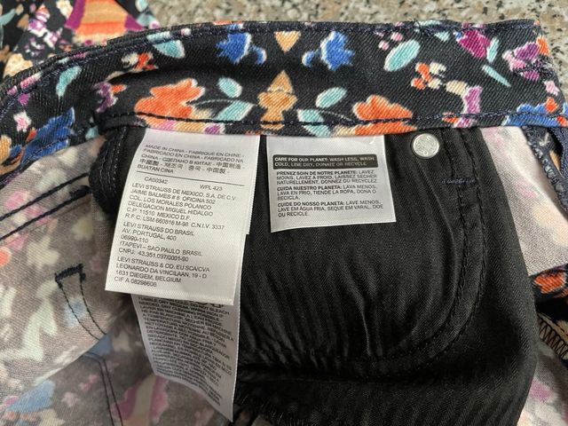 Levi’s Jeans W25 L 32 Demi curve Skinny