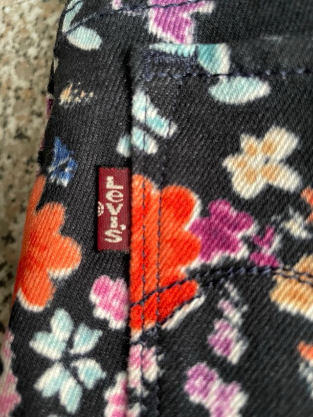 Levi’s Jeans W25 L 32 Demi curve Skinny