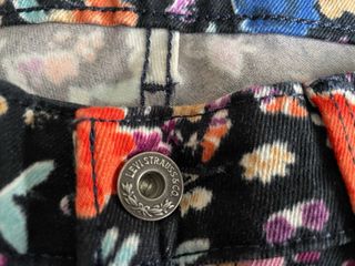 Levi’s Jeans W25 L 32 Demi curve Skinny