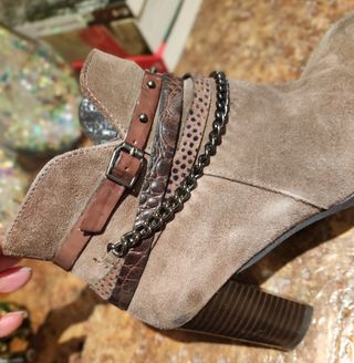 BOTÍN CAMPERO PIEL TACÓN FOSCO