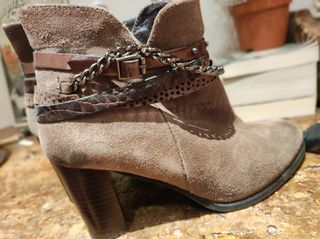 BOTÍN CAMPERO PIEL TACÓN FOSCO