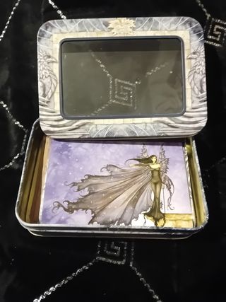 Caja portafotos con 12 postales hadas