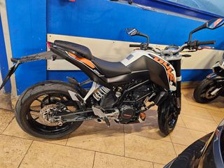 Moto KTM Duke 125