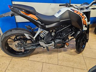 Moto KTM Duke 125