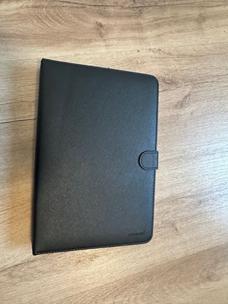 Funda de tablet con teclado