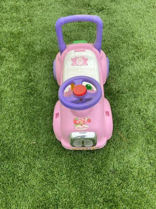 correpasillos coche tarta de fresa.