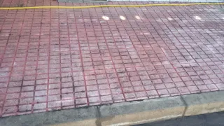 Limpieza de suelos e impermeabilización de  azote