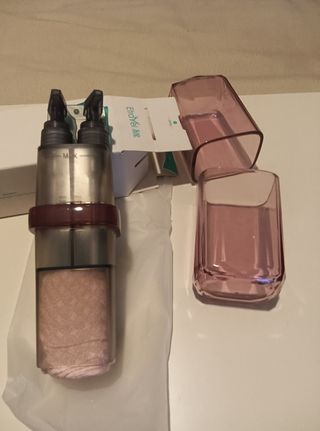 Neceser compacto para viajes(juego de subbotellas)