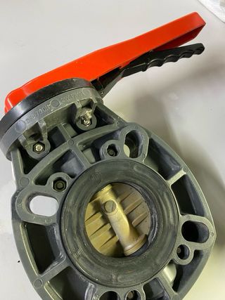 llaves de mariposa para piscina