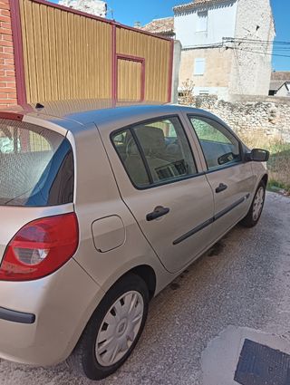 Renault Clio 2006