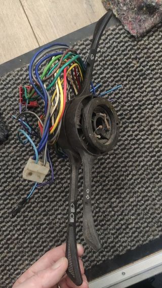 Mandos luces e intermitentes Fiat 126