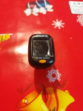 AFINADOR PARA INSTRUMENTOS DE CUERDA