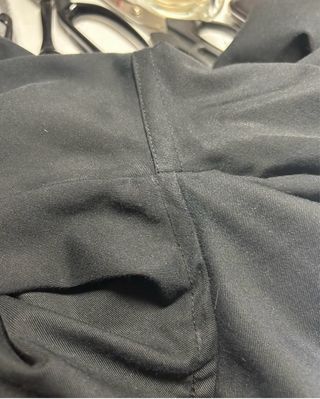 remiendo de pantalon de trabajo