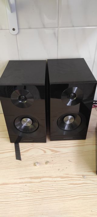 Reproductor sonido Samsung + Altavoces