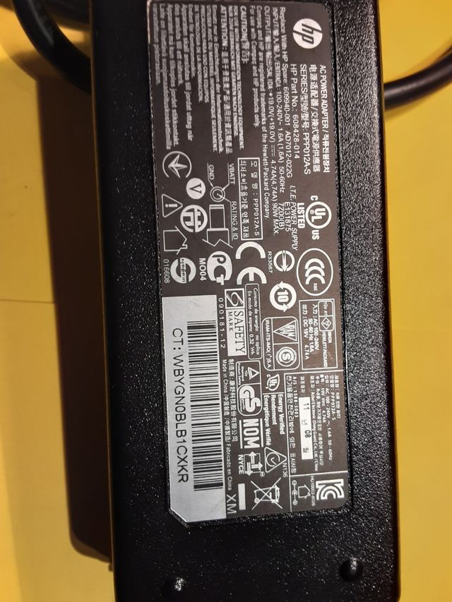 Adaptador de HP PPP012-S No. 608428-014