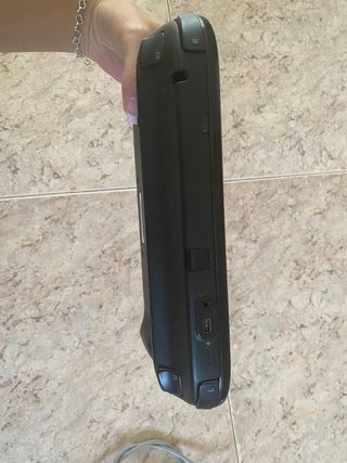 Nintendo Wii U con gamepad y mando a distancia.