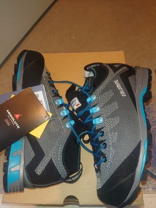 Botas Dolomite Cramponables T 39  Nuevas 