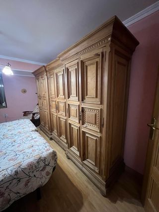 armario madera maciza