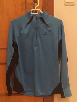 Camiseta manga larga Artengo talla M
