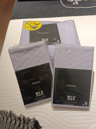 Colcha +2 fundas de cojín a juego