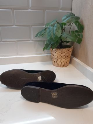 Manoletinas de terciopelo y piel T 37