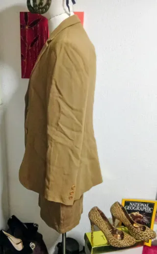 Americana tela marrón arena de el corte inglés