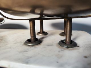 Báscula de farmacia antigua