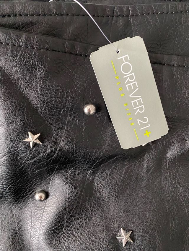 Falda corta negra Plus size nueva