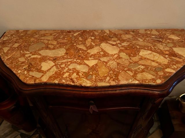 mobile marmo e legno