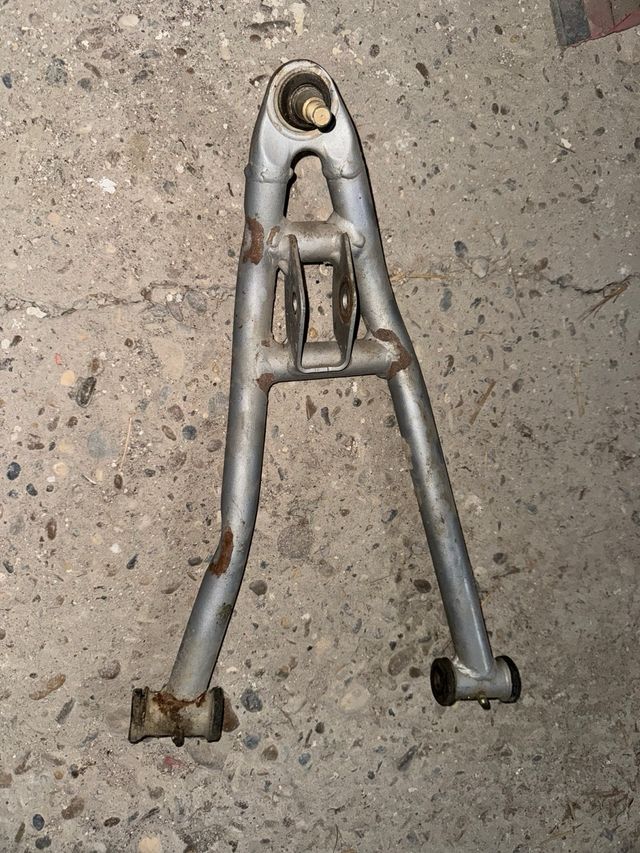 brazo de direccion izquierdo polaris predator