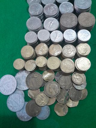 lote de monedas francesas de distinto valor