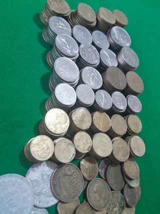 lote de monedas francesas de distinto valor