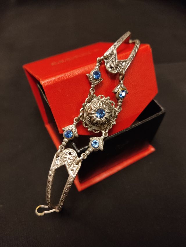 Pulsera plateada azul