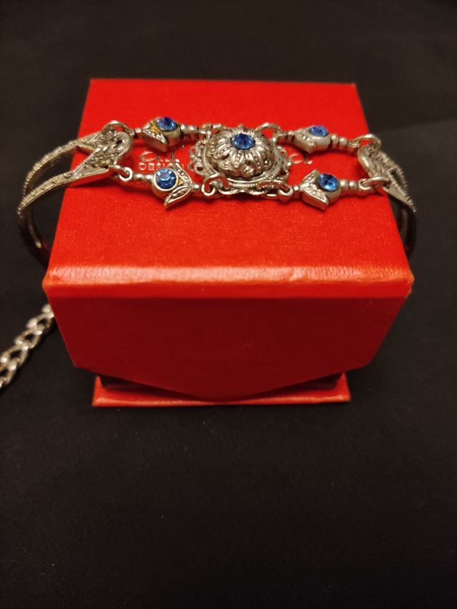 Pulsera plateada azul