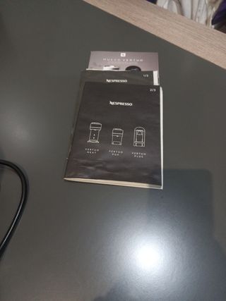 Se vende cafetera nespresso krups.  Esta nueva.