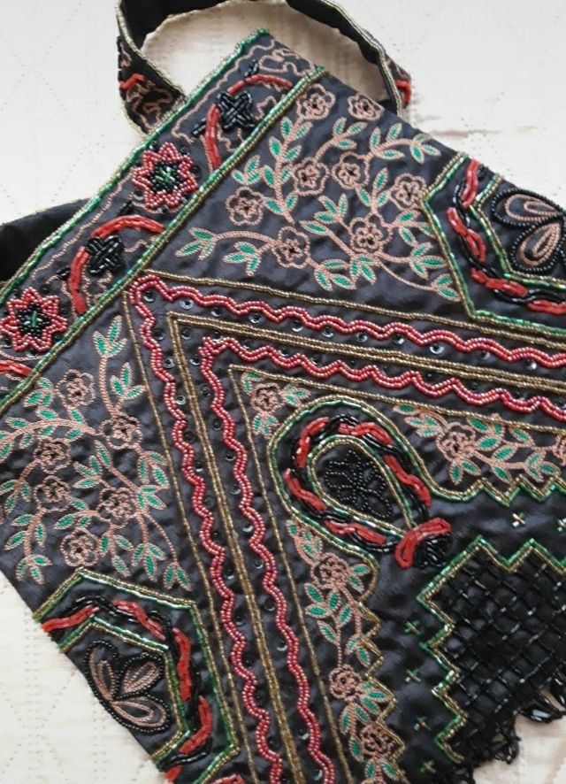Borsa con ricami