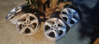 Llantas opel en 17 pulgadas....