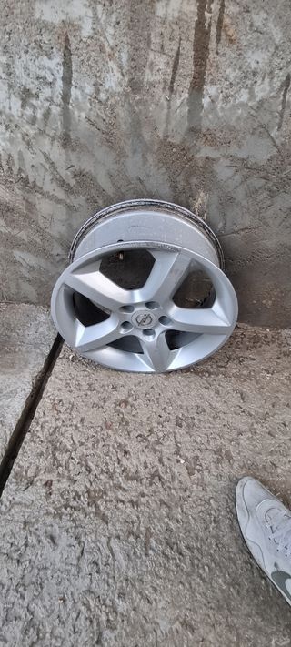Llantas opel en 17 pulgadas....