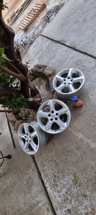 Llantas opel en 17 pulgadas....