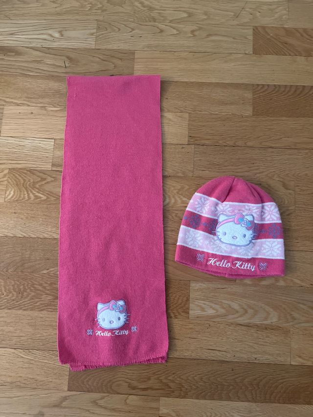 Gorro y bufanda Hello Kitty