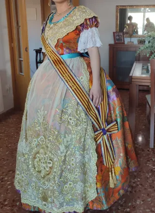 Traje de fallera