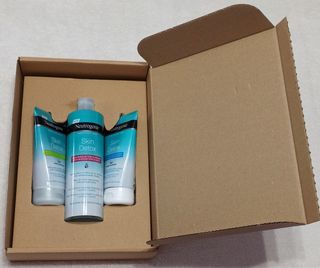 Mascarilla, agua micelar, exfoliante: NEUTROGENA!!