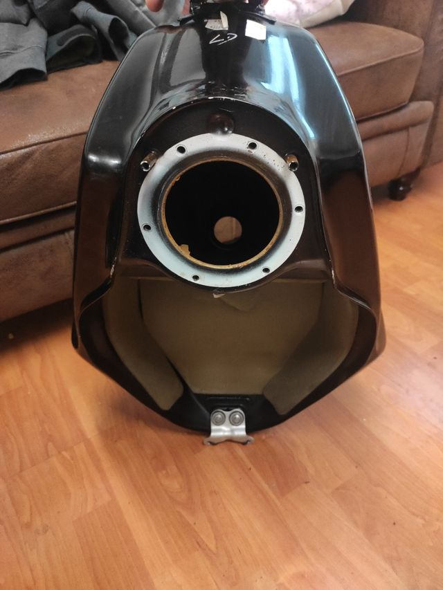 Depósito Triumph street triple