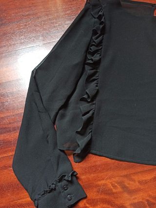 Blusa negra