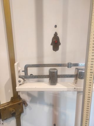 Antigua balanza retro medico-farmacia