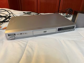 REPRODUCTOR DVD YUKAI + HOME CINEMA GENIUS 6D