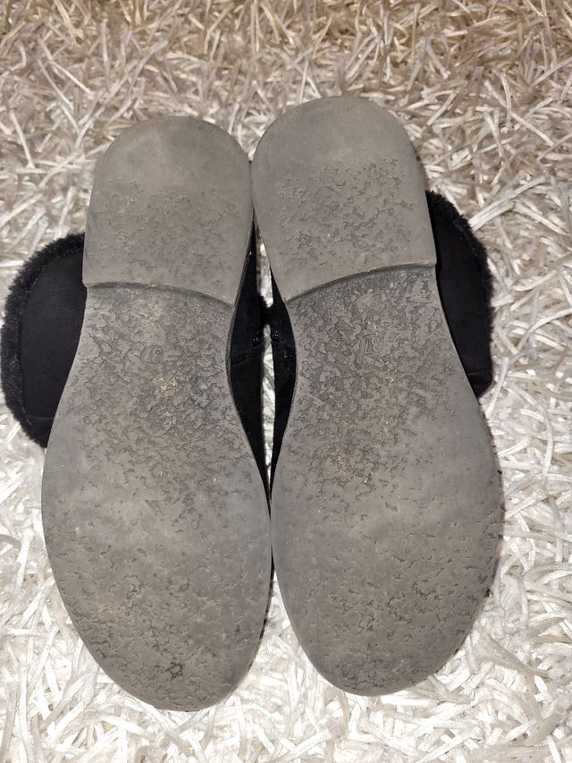 Botas negras con pelo talla 38